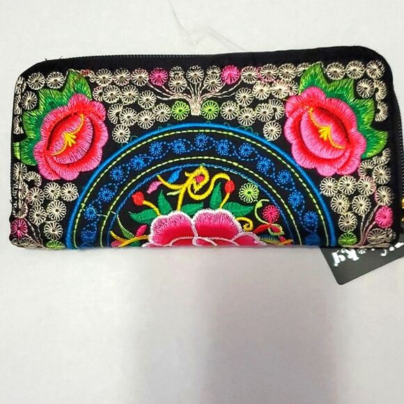 Gorgeous Boho Black Colorful Embroidered Multipocket Wallet - Picture 2 of 8